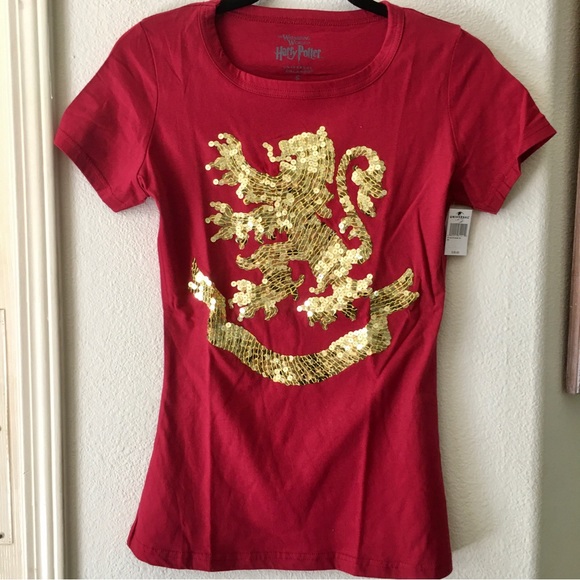 NWT Harry Potter Gryffindor T-Shirt - Picture 1 of 4